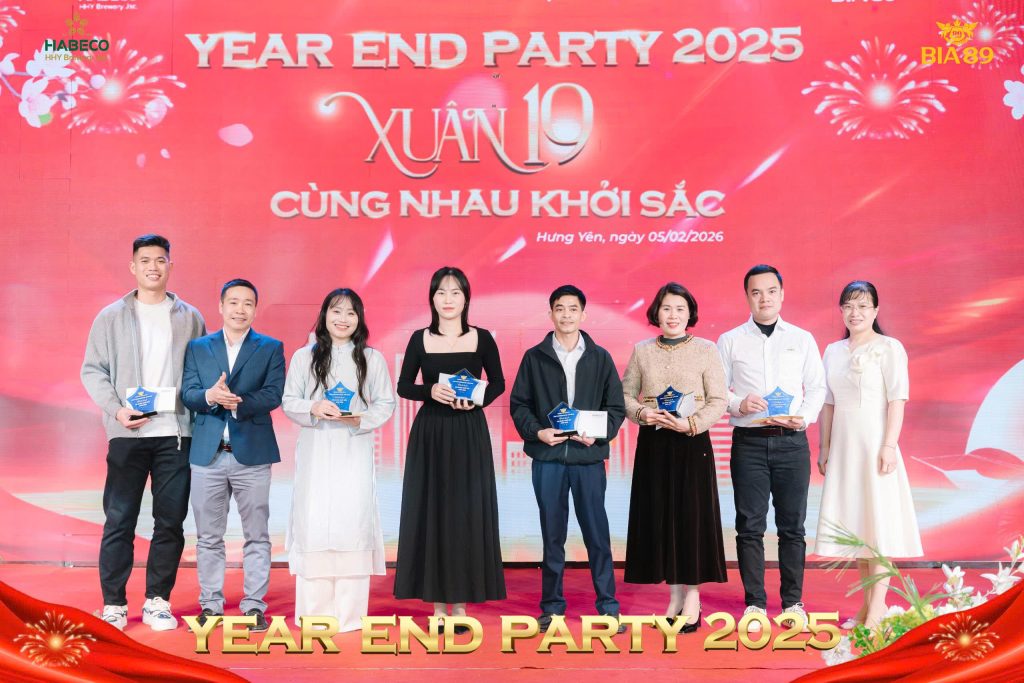 Year End Party Bia 89-4