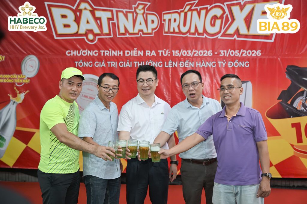 bật nắp trúng xe Bia 89-3