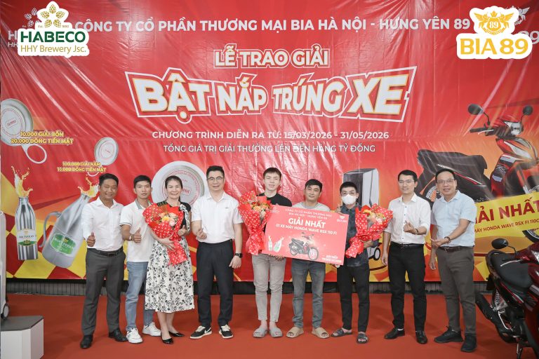 bật nắp trúng xe Bia 89